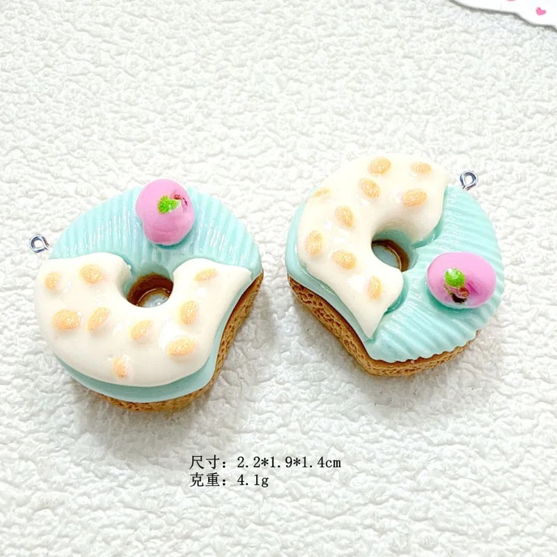 10個入り ミニチュアケーキ型レジンペンダント 可愛いデザー - Resin Craft Supplies のレビューと価格