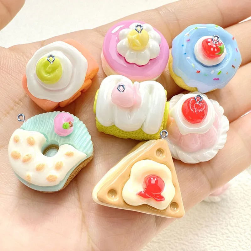 10個入り ミニチュアケーキ型レジンペンダント 可愛いデザー - Resin Craft Supplies のレビューと価格