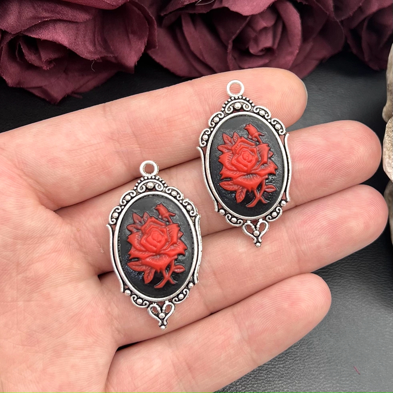 ゴシックローズカメオチャーム、黒の華やかな設定、ヴィンテージ - Flower Preservation Resin のレビューと価格